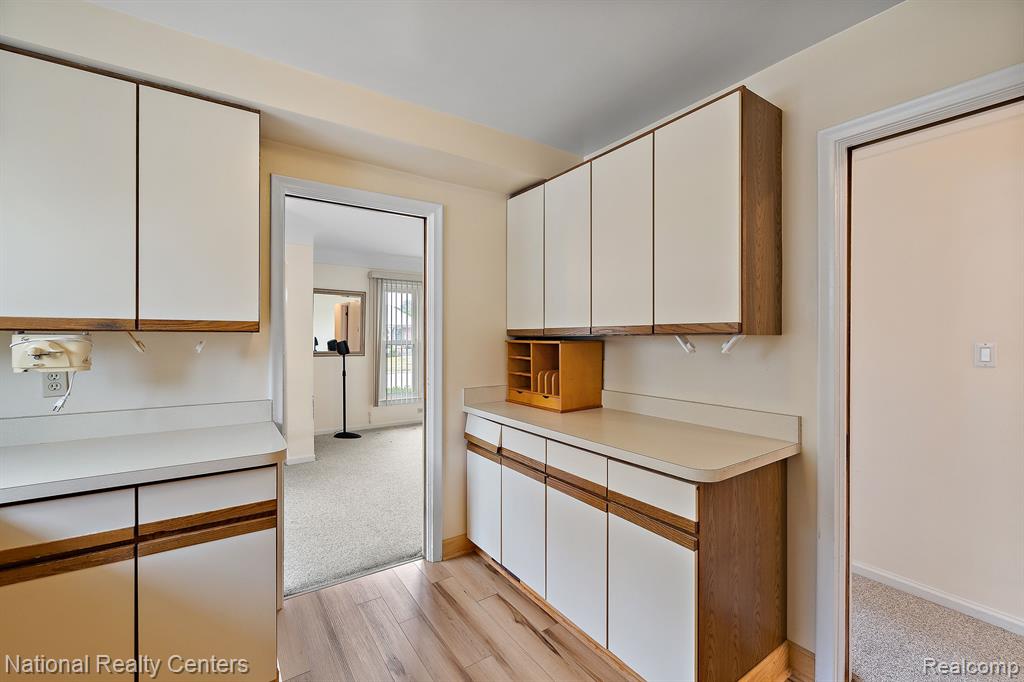 9804 Rosedale Boulevard Allen Park, MI 48101 - Photo 7 of 15 Gallery Image 7