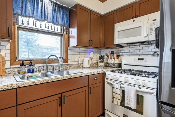 $369,000 | 1422 Diamond Sun Prairie, Sun Prairie, WI 53590