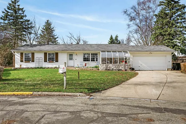 $369,000 | 1422 Diamond Sun Prairie, Sun Prairie, WI 53590