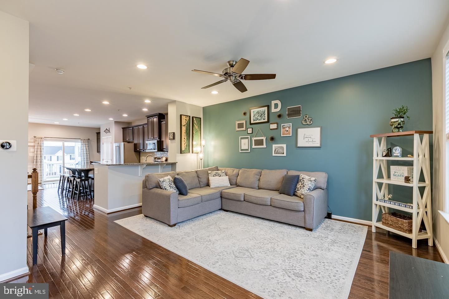 719 Bender Road Phoenixville, PA 19460 - Photo 4 of 33 Living Room