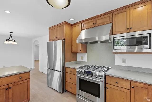 $857,000 | 817 Gromo Court, Healdsburg, CA 95448