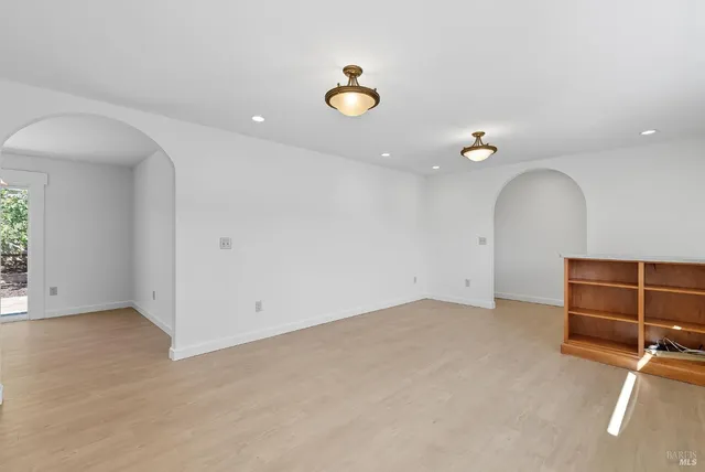 $857,000 | 817 Gromo Court, Healdsburg, CA 95448