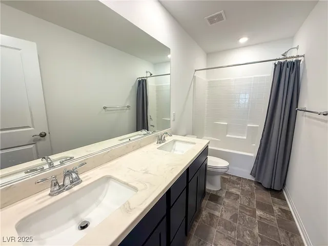 $3,000 | 5899 Amber Stone Court, Las Vegas, NV 89141