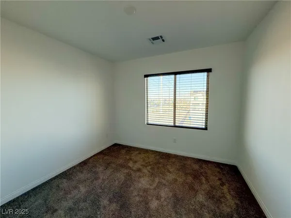 $2,860 | 5899 Amber Stone Court, Las Vegas, NV 89141