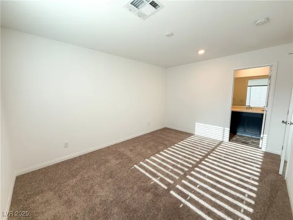 $2,860 | 5899 Amber Stone Court, Las Vegas, NV 89141