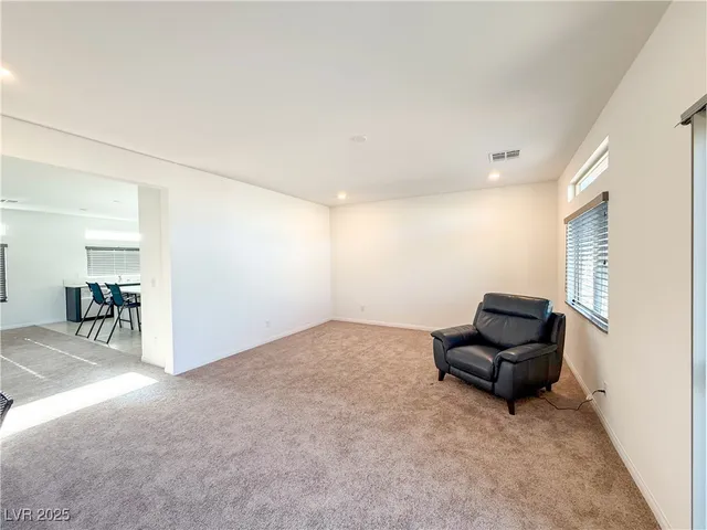 $3,000 | 5899 Amber Stone Court, Las Vegas, NV 89141