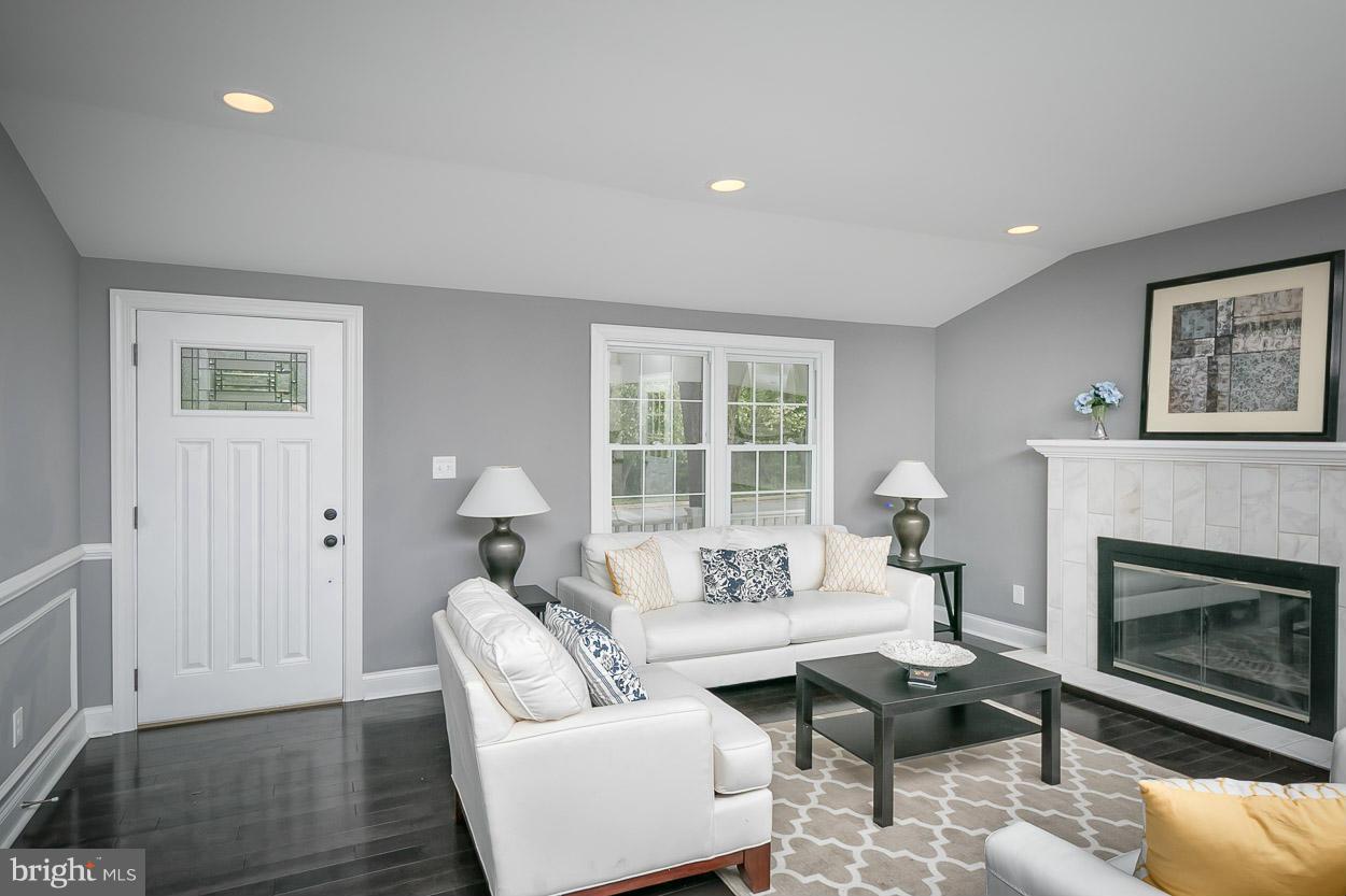 232 Cinder Road Lutherville-Timonium, MD 21093 - Photo 6 of 29 Living Room