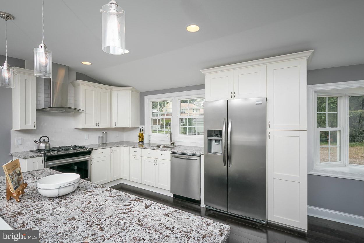 232 Cinder Road Lutherville-Timonium, MD 21093 - Photo 9 of 29 Kitchen