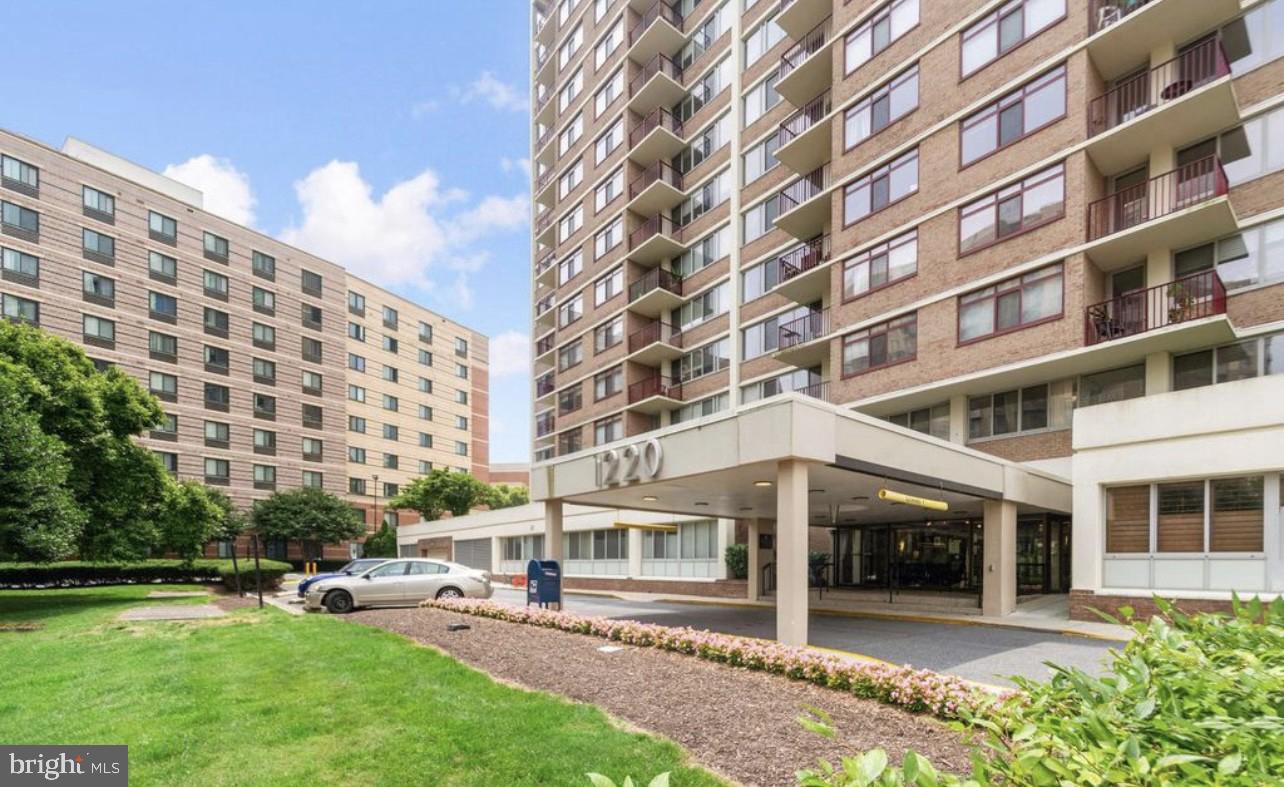 1220 Blair Mill Road, Unit 300 Silver Spring, MD 20910 - Photo 1 of 13 Gallery Image 1