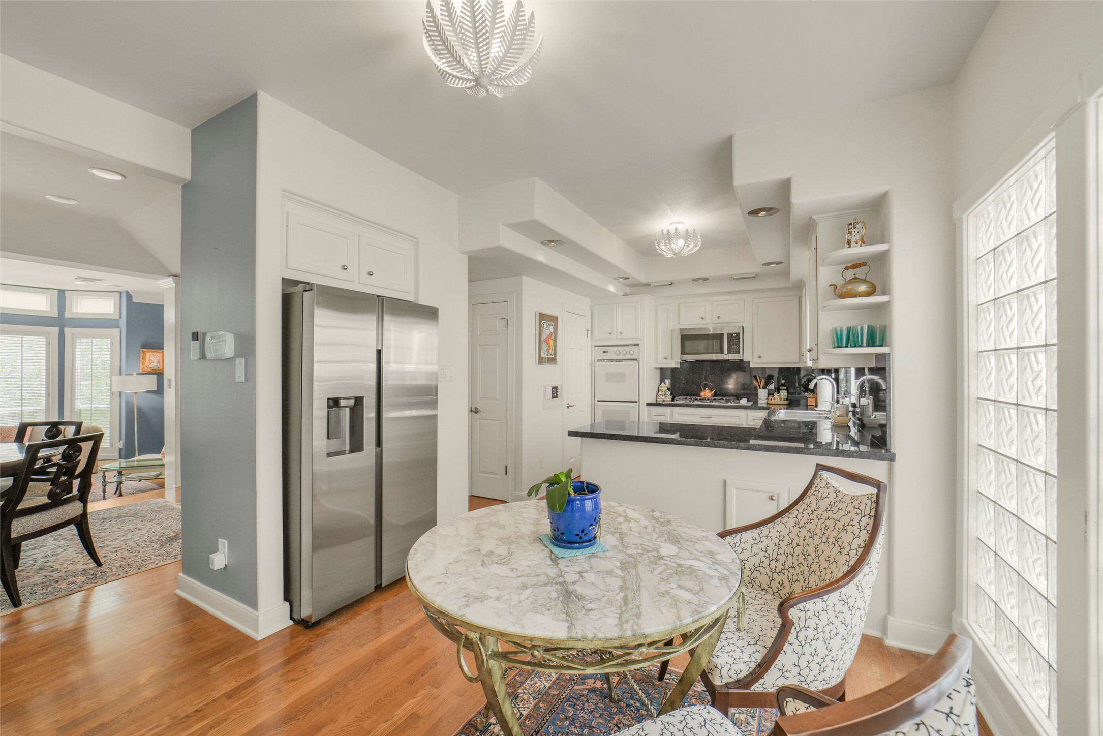2026 Welch Street Houston, TX 77019 - Photo 9 of 28