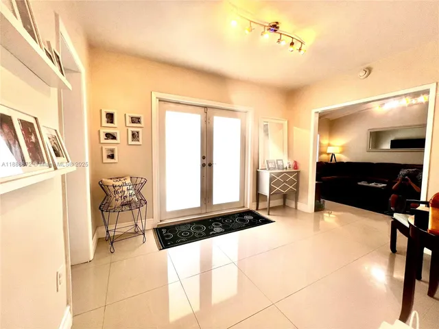 $2,300,000 | 7500 Southwest 81st Avenue, Miami, FL 33143