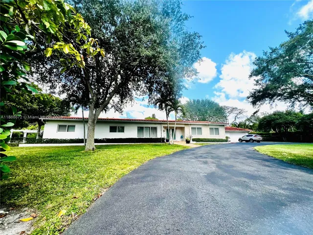 $2,300,000 | 7500 Southwest 81st Avenue, Miami, FL 33143