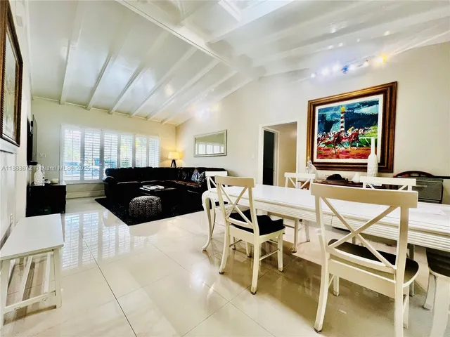 $2,300,000 | 7500 Southwest 81st Avenue, Miami, FL 33143