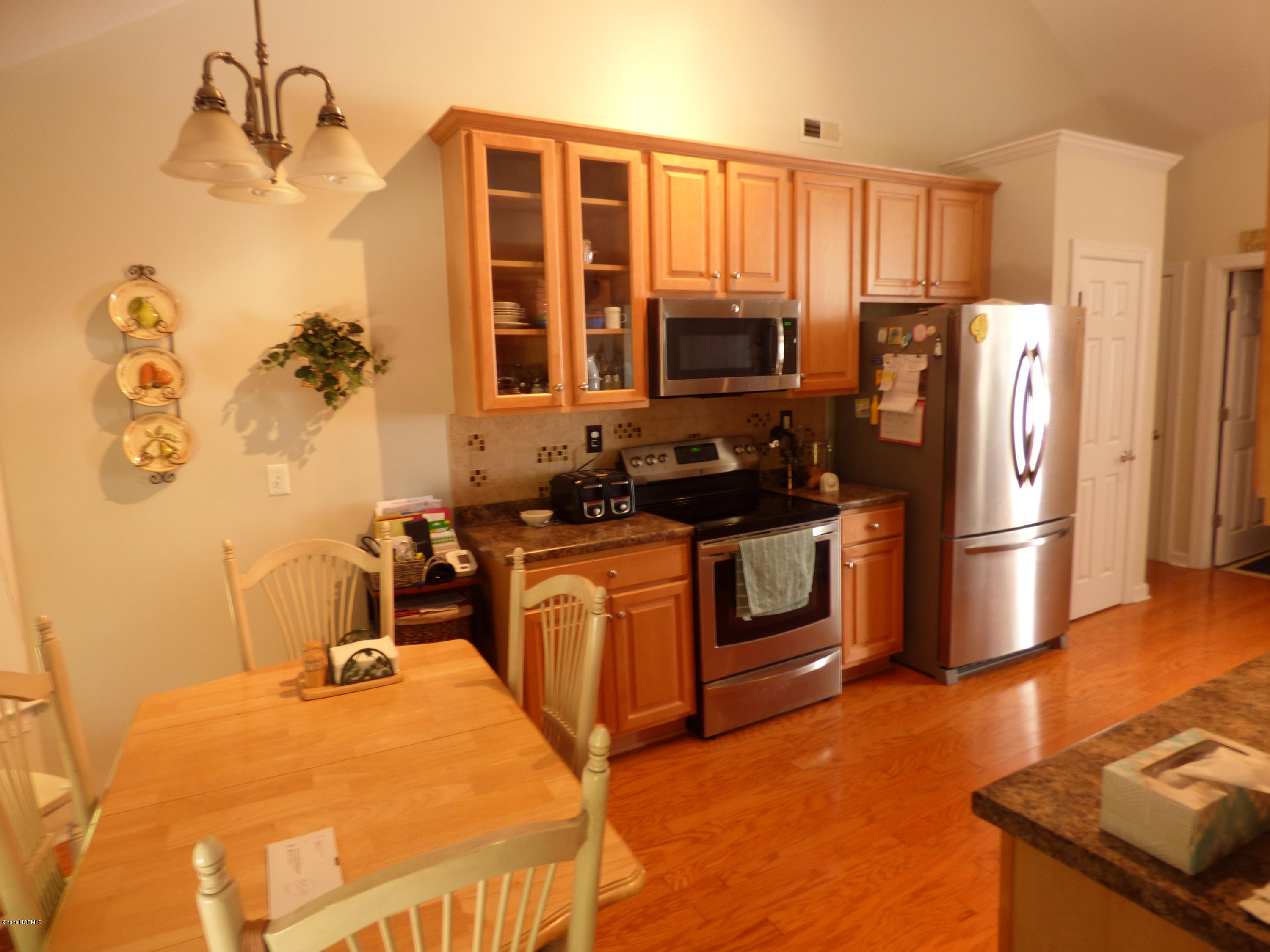 67 Cedar Tree Lane Southwest Calabash, NC 28467 - Photo 8 of 39 Kitchen with breakfast nook
