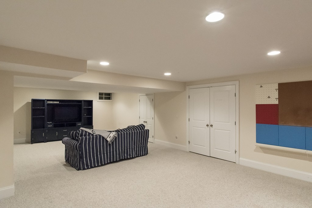 2 Clipper Way Marblehead, MA 01945 - Photo 26 of 30 a view of kitchen with furniture and flat screen tv