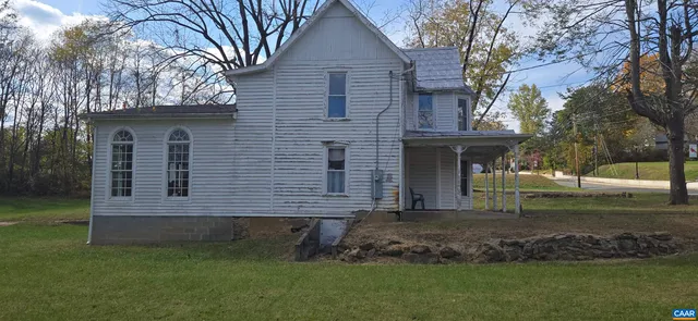 $267,000 | 276 Main Street, Stanardsville, VA 22973