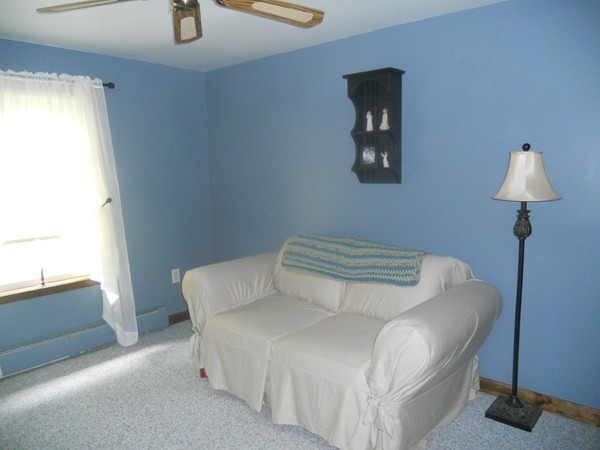 72 Duval Road Sutton, MA 01590 - Photo 14 of 27