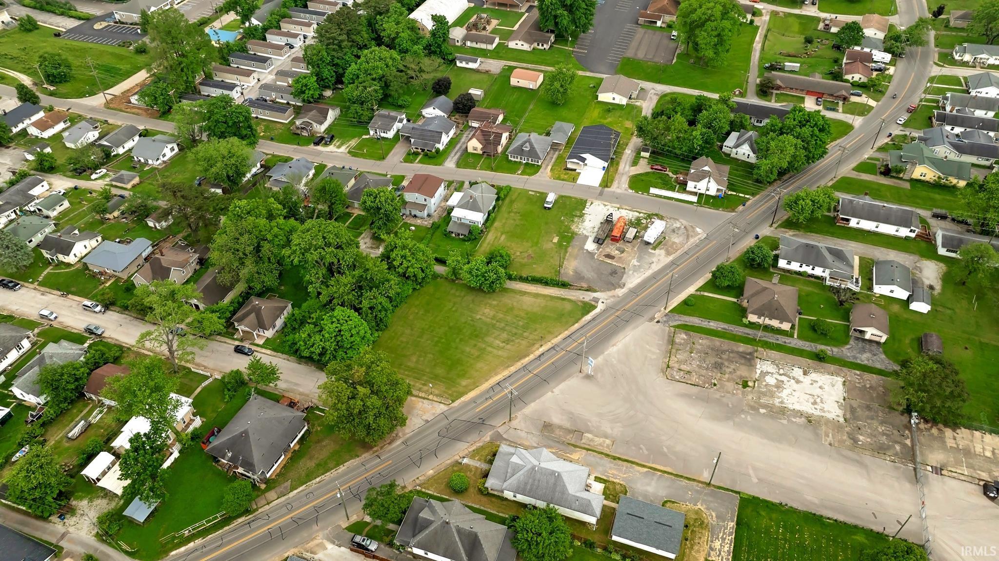 16 - 50 X 113) Bedford, IN 47421 - Photo 4 of 9