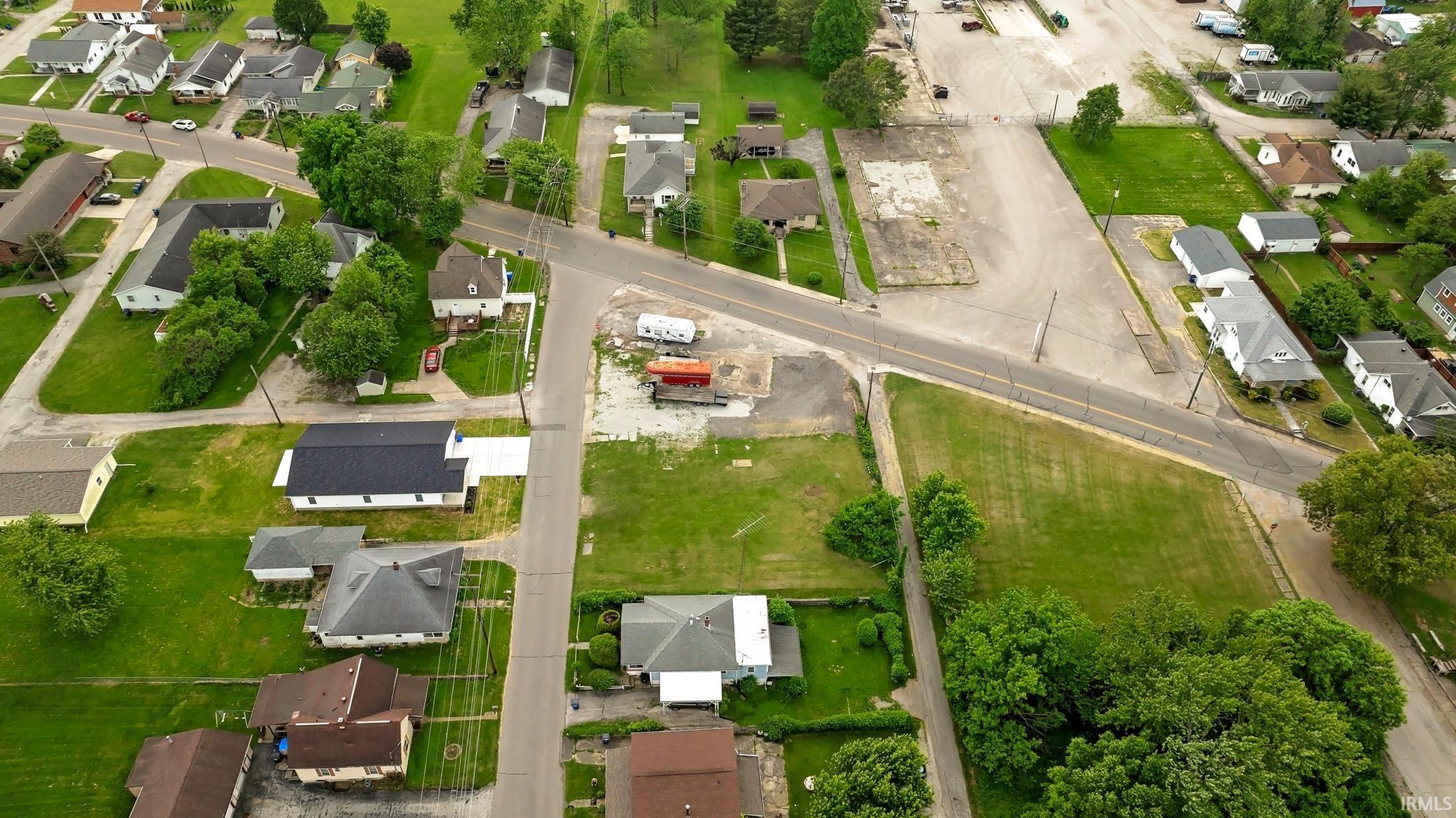 16 - 50 X 113) Bedford, IN 47421 - Photo 6 of 9