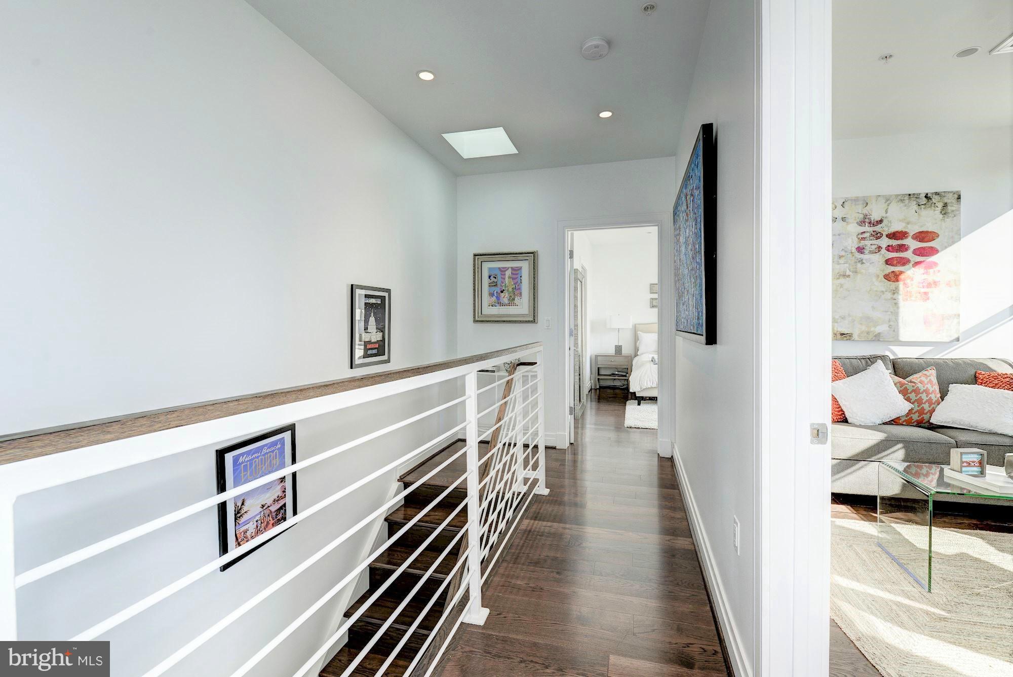 3052 R Street Northwest, Unit 303 Washington, DC 20007 - Photo 15 of 30 UPPER HALLWAY
