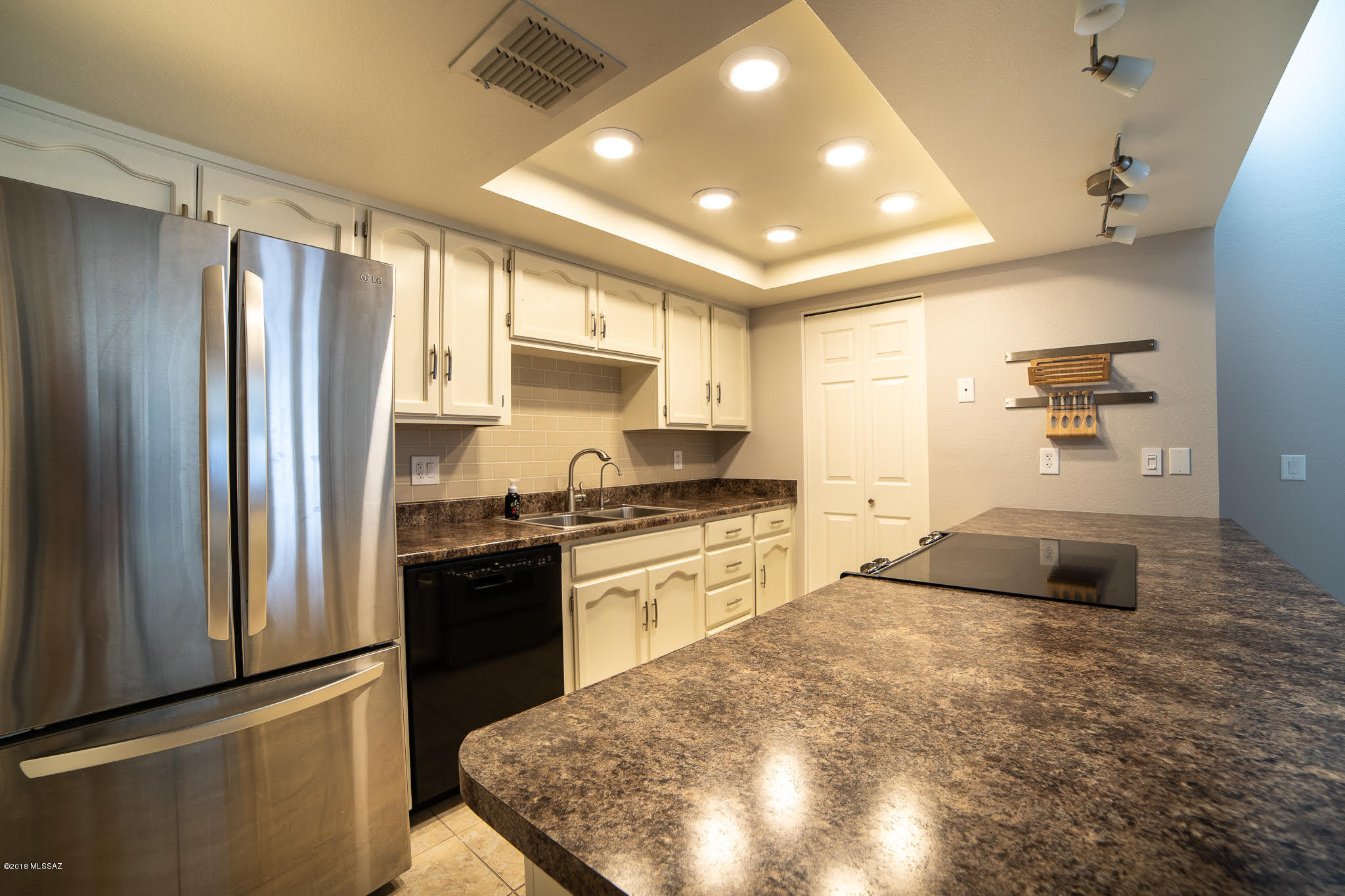 1200 East River Road, Unit L163 Tucson, AZ 85718 - Photo 7 of 35