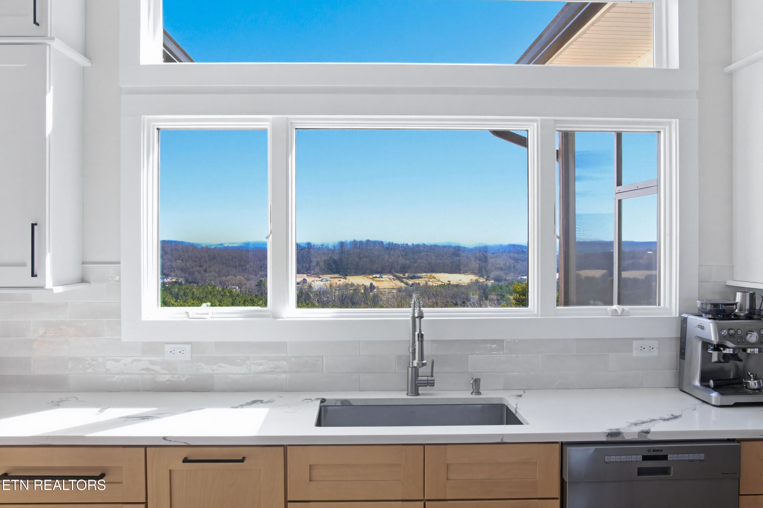 3647 Foshee Road Philadelphia, TN 37846 - Photo 14 of 58 IMG_6905