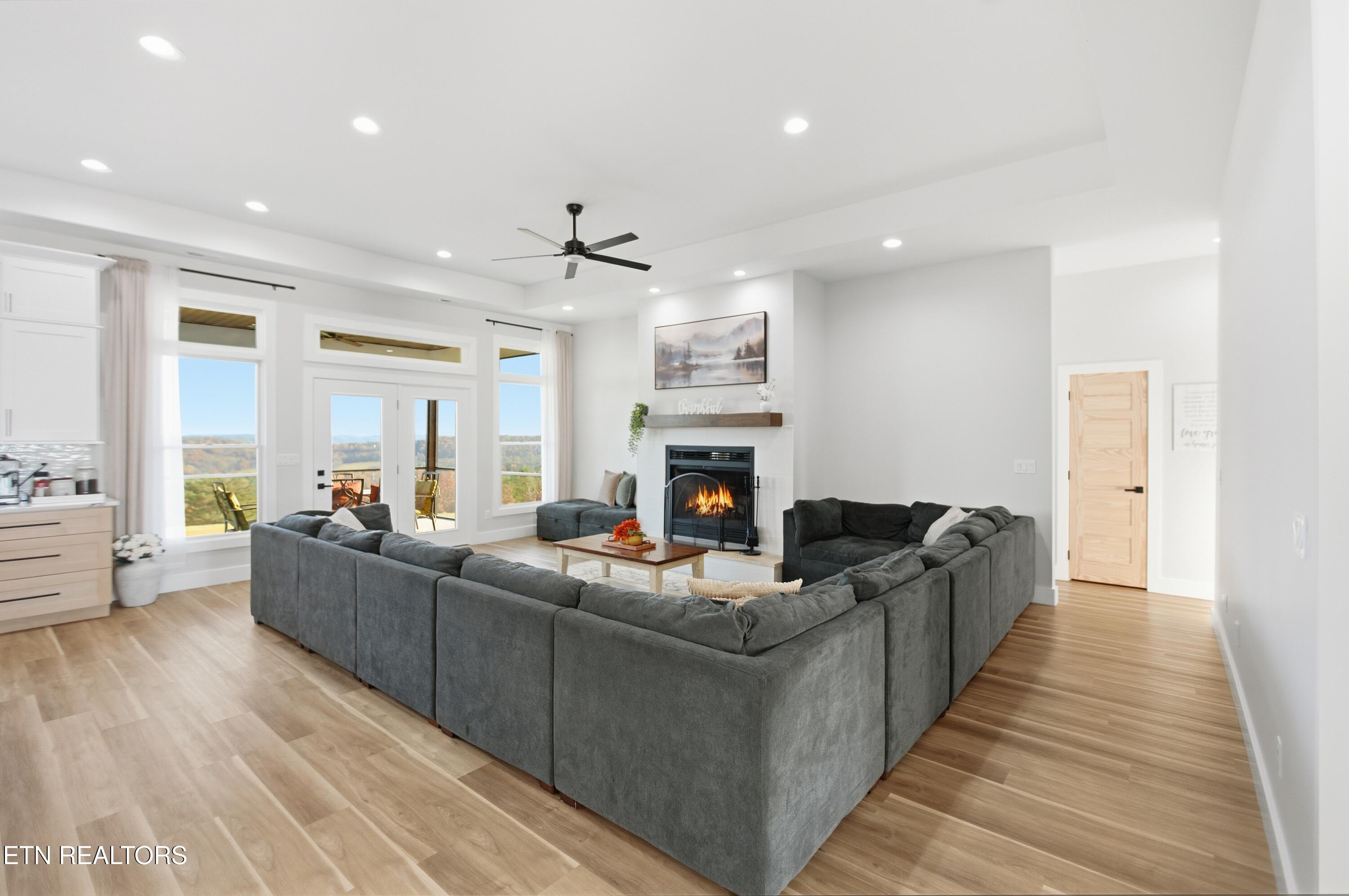 3647 Foshee Road Philadelphia, TN 37846 - Photo 16 of 51 026_4M6A7986_with_fire