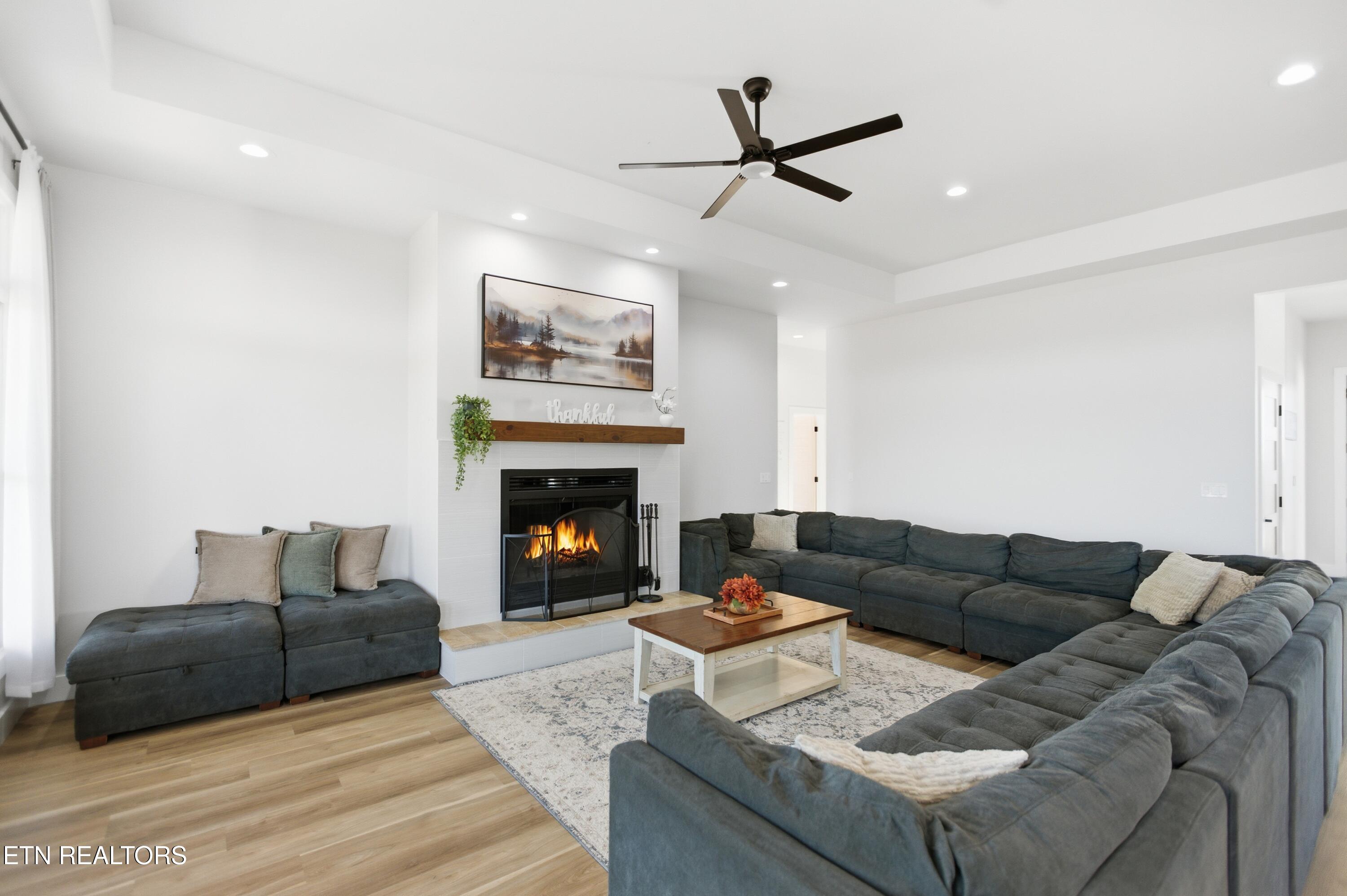 3647 Foshee Road Philadelphia, TN 37846 - Photo 3 of 51 027_4M6A8031_with_fire