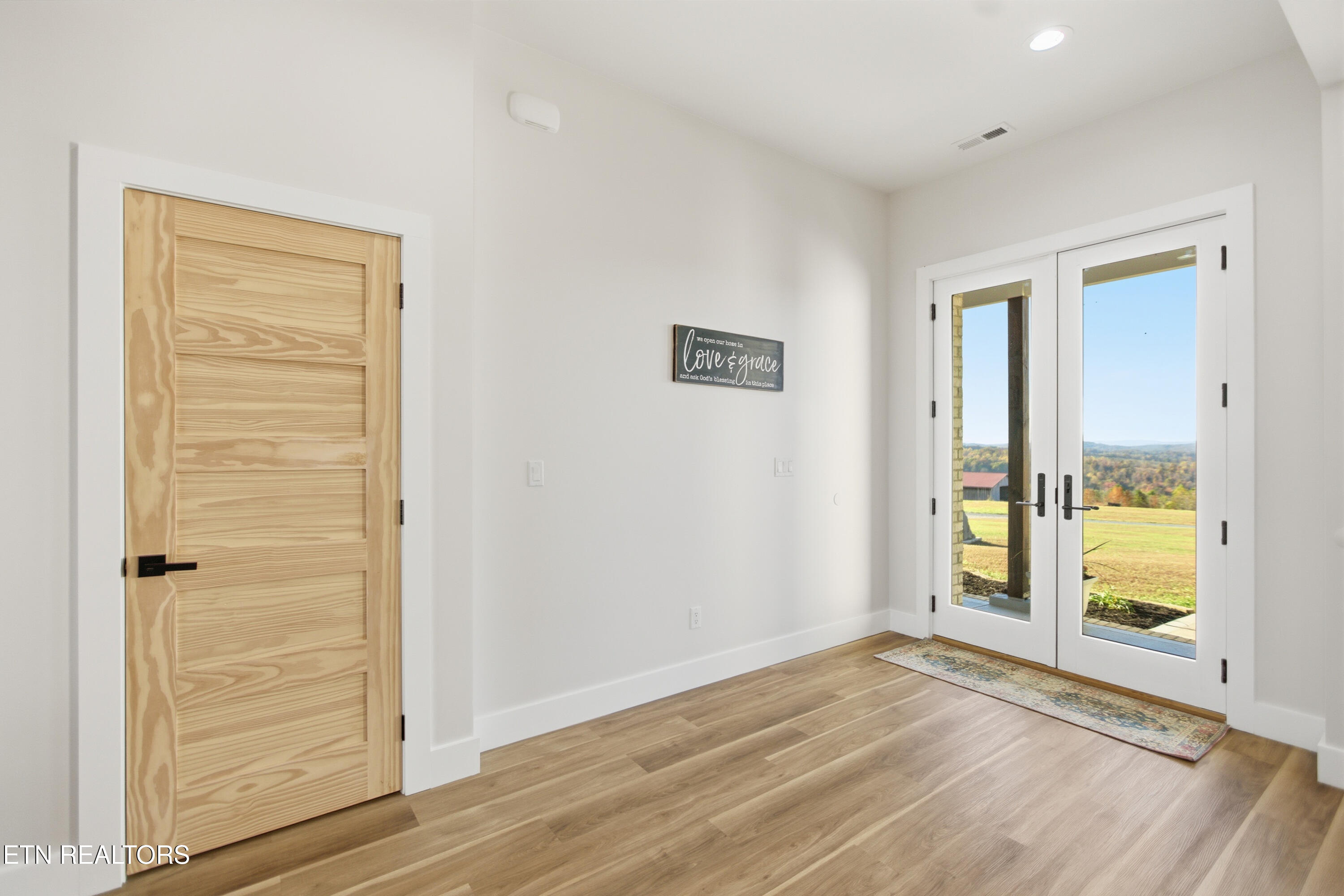 3647 Foshee Road Philadelphia, TN 37846 - Photo 5 of 51 018_4M6A7947