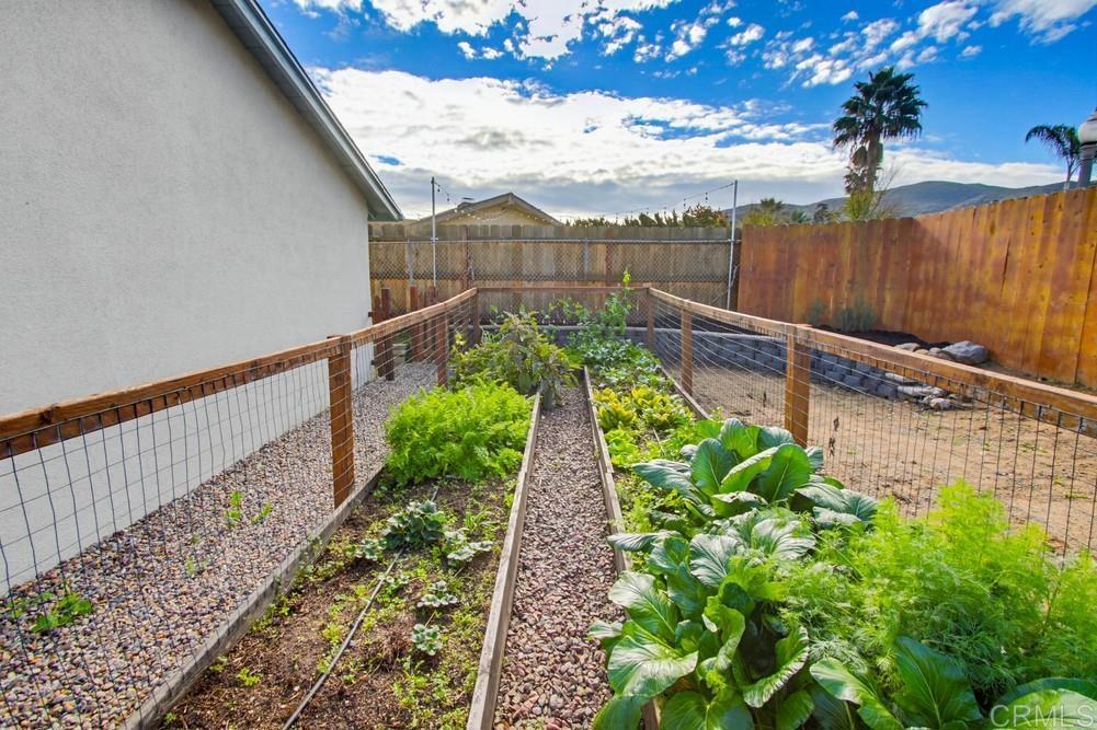 8534 Sandstone Drive Santee, CA 92071 - Photo 19 of 22