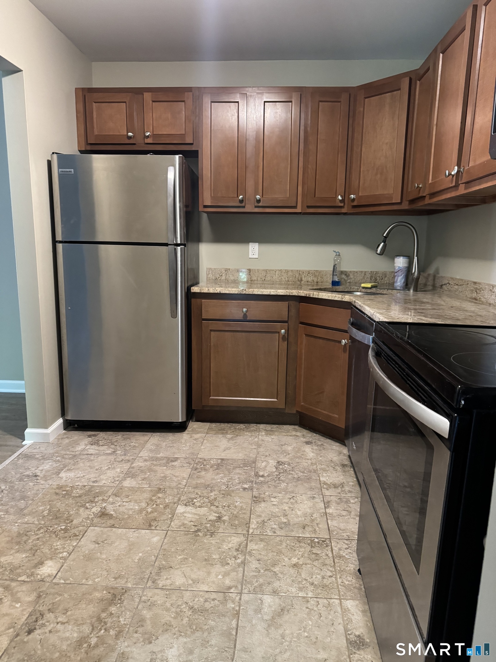 782 Oronoke Road, Unit 32 Waterbury, CT 06708 - Photo 4 of 18