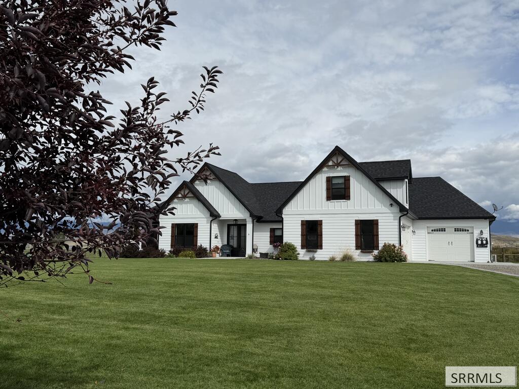 25 Northern Lights Road Salmon, ID 83467 - Photo 3 of 87 Gallery Image 3