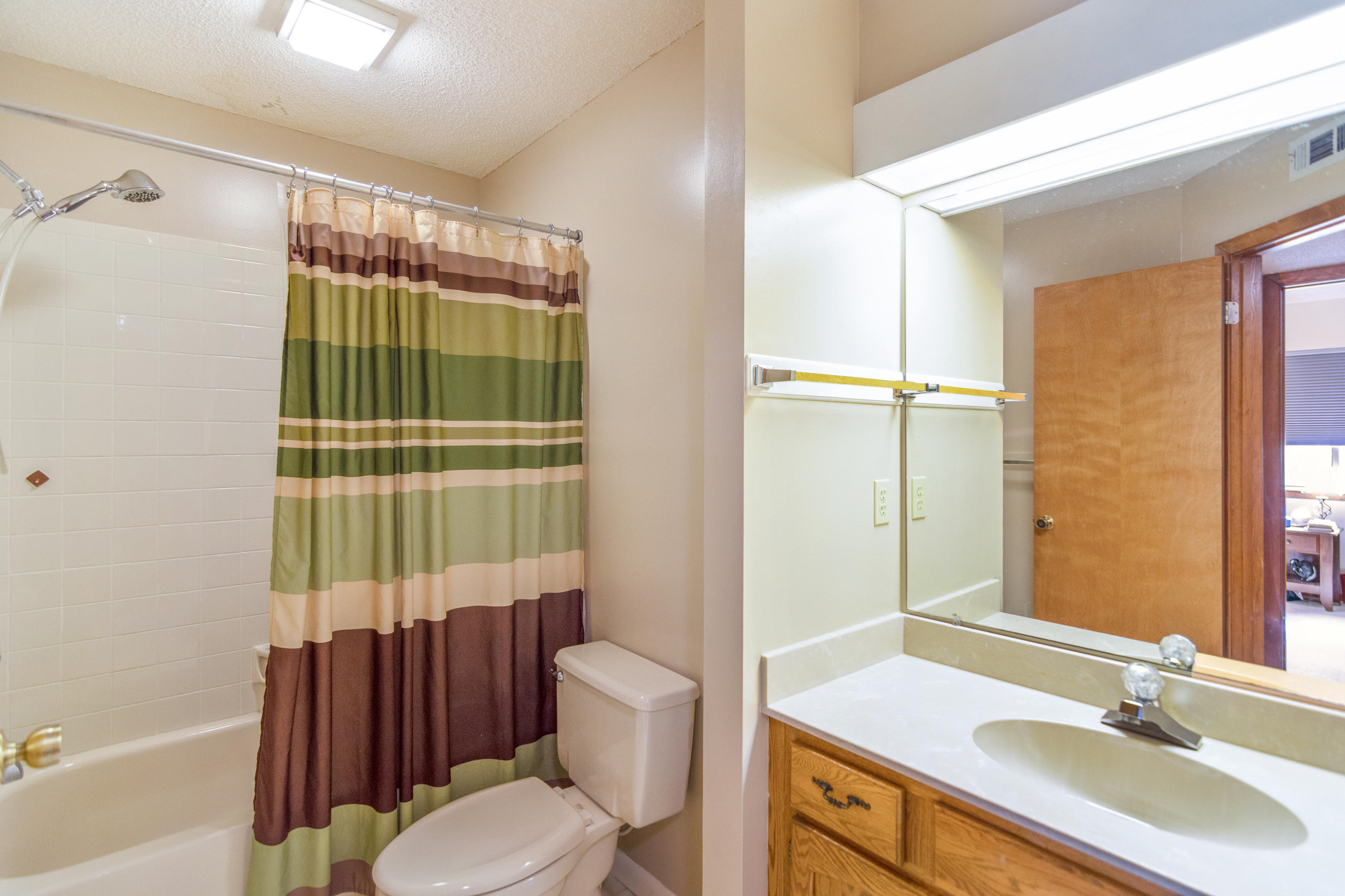 202 Cedar Ridge Way Niceville, FL 32578 - Photo 16 of 25 Gallery Image 16
