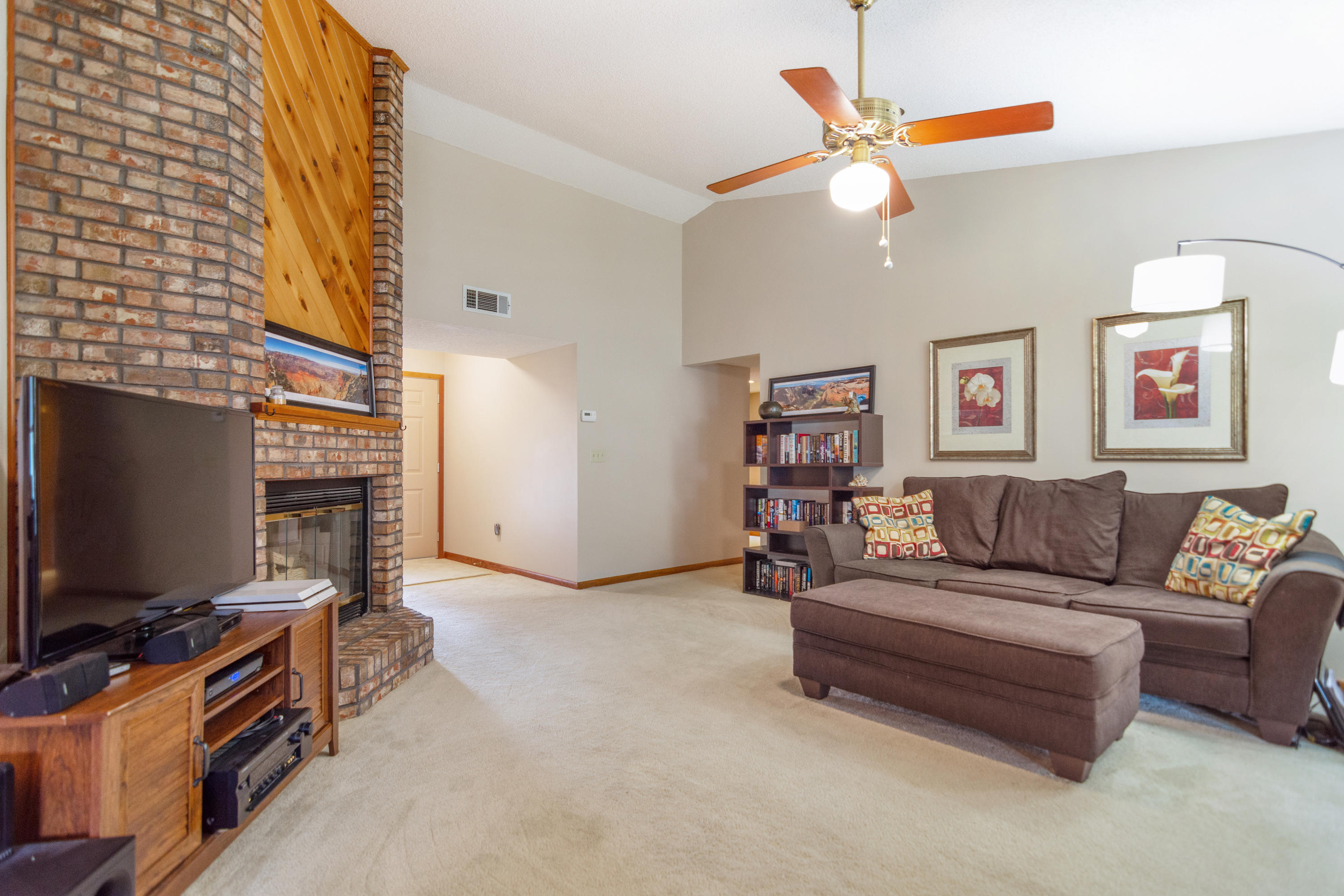 202 Cedar Ridge Way Niceville, FL 32578 - Photo 5 of 25 Gallery Image 5