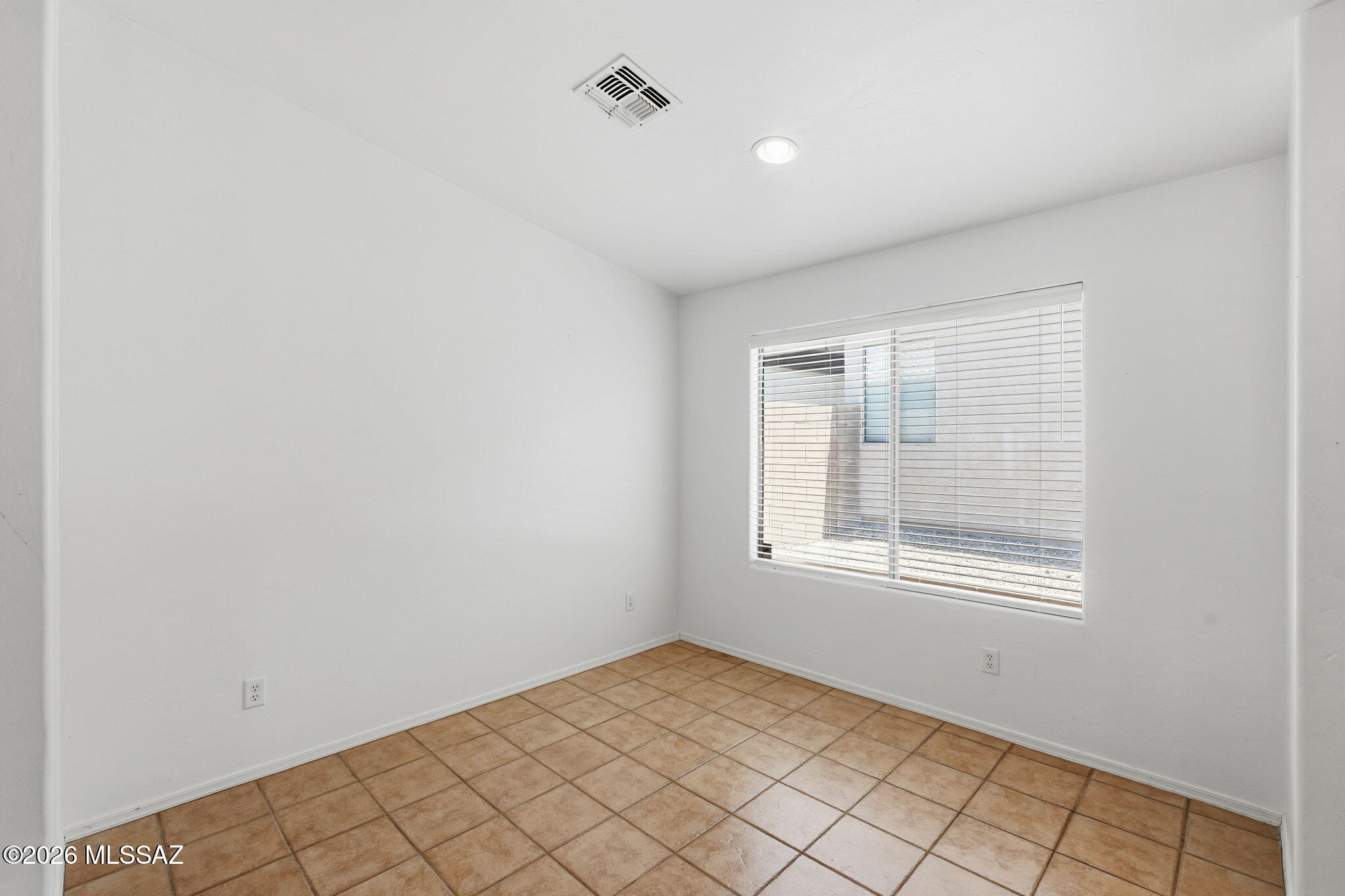 8435 East Bowline Road Tucson, AZ 85710 - Photo 19 of 42 016_ListerPros