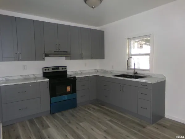 $139,500 | 402 North Cochran Street, West Frankfort, IL 62896