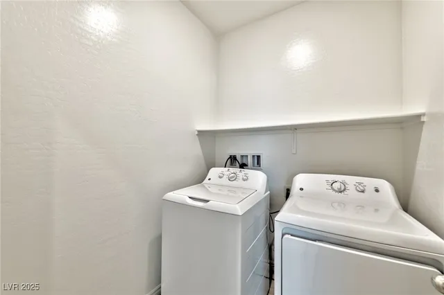 $2,200 | 988 Edel Hest Avenue, North Las Vegas, NV 89081