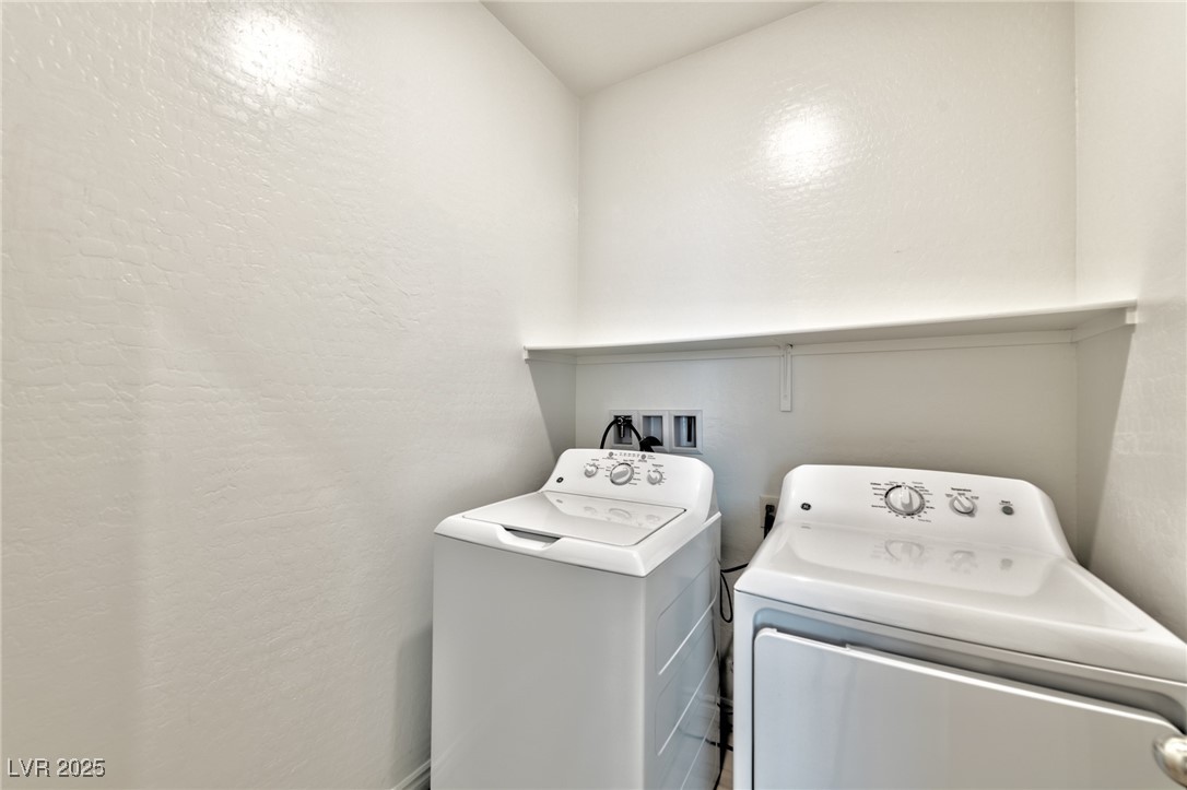 988 Edel Hest Avenue North Las Vegas, NV 89081 - Photo 13 of 17