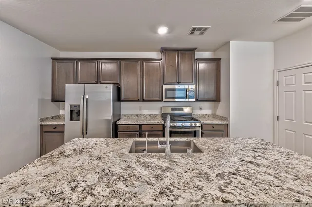 $2,200 | 988 Edel Hest Avenue, North Las Vegas, NV 89081