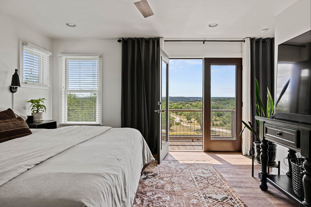 1556 Pfiester Road Fredericksburg, TX 78624 - Photo 16 of 61