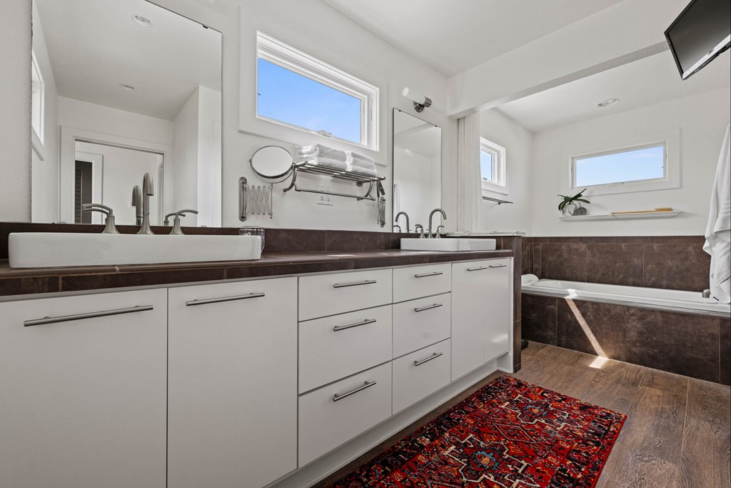 1556 Pfiester Road Fredericksburg, TX 78624 - Photo 18 of 61