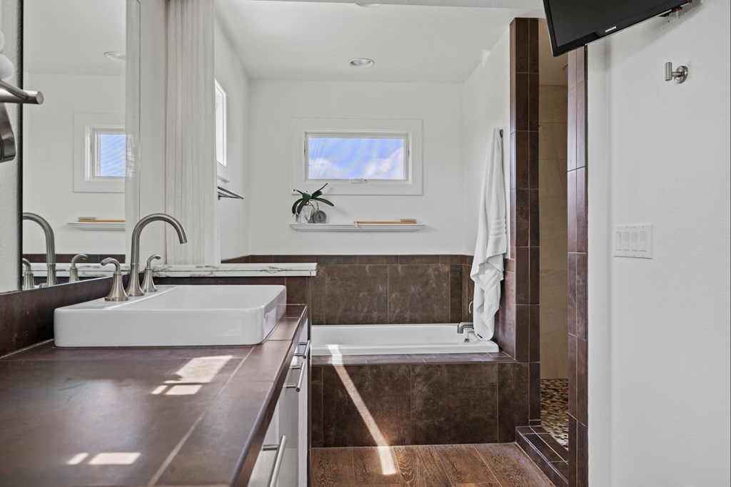 1556 Pfiester Road Fredericksburg, TX 78624 - Photo 19 of 61