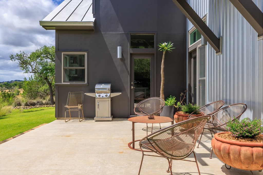 1556 Pfiester Road Fredericksburg, TX 78624 - Photo 36 of 61