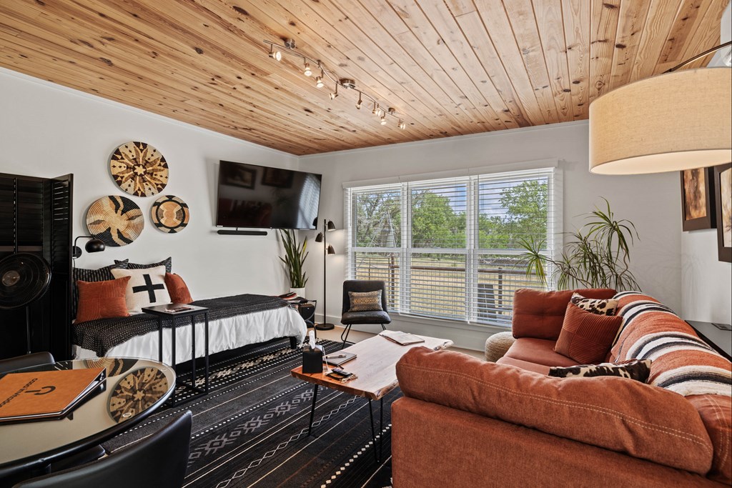 1556 Pfiester Road Fredericksburg, TX 78624 - Photo 40 of 61