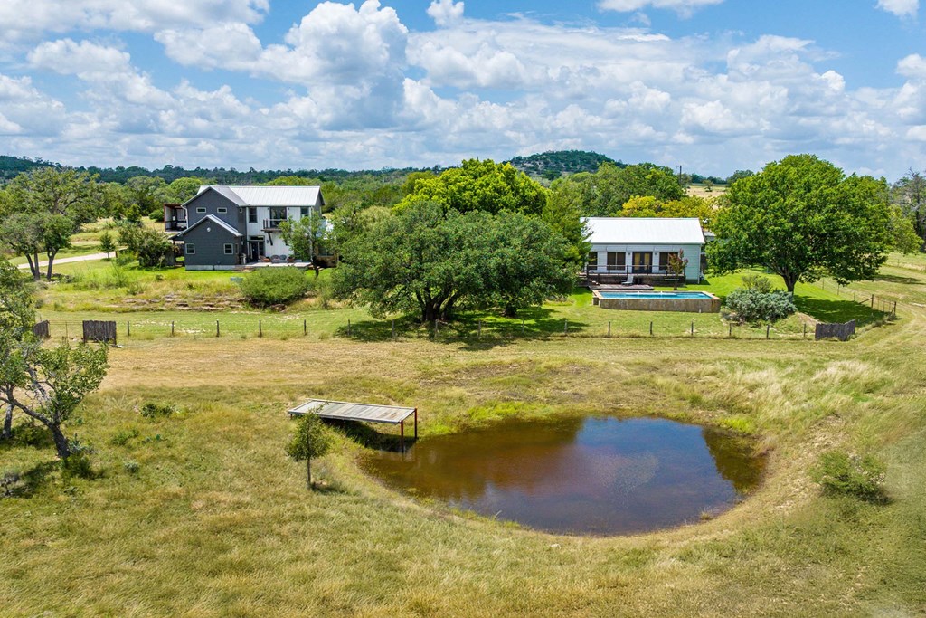 1556 Pfiester Road Fredericksburg, TX 78624 - Photo 4 of 61