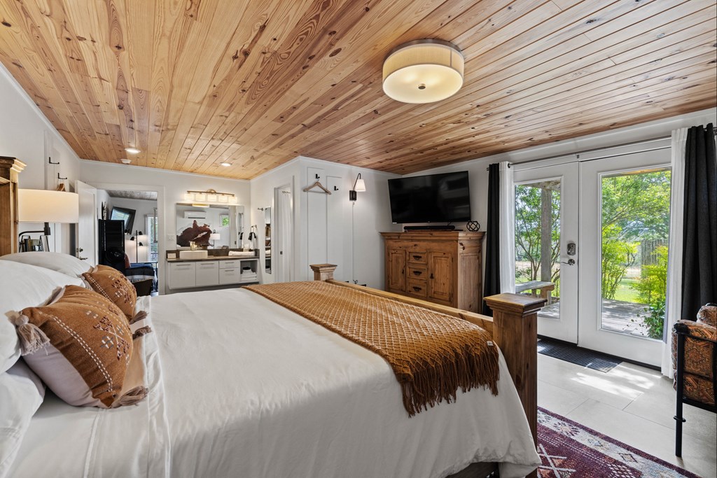 1556 Pfiester Road Fredericksburg, TX 78624 - Photo 45 of 61