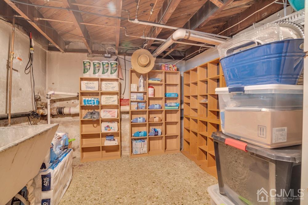 66 Spring Street Edison, NJ 08820 - Photo 20 of 33 Gallery Image 20