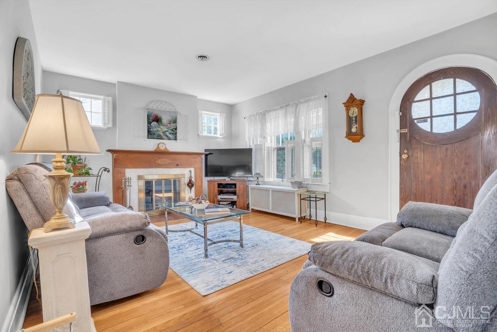 66 Spring Street Edison, NJ 08820 - Photo 6 of 33 Gallery Image 6
