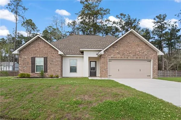 $225,000 | 28051 Blue Sky Drive, Ponchatoula, LA 70454