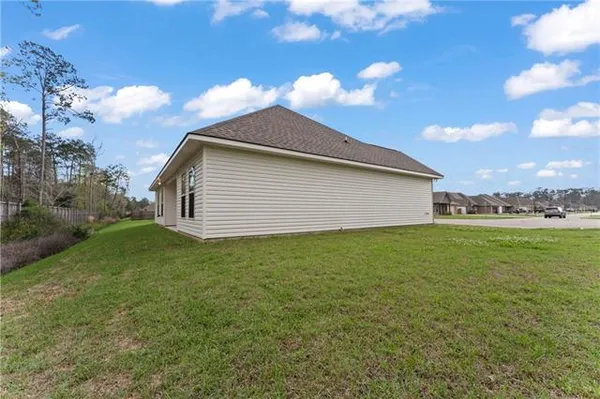 $225,000 | 28051 Blue Sky Drive, Ponchatoula, LA 70454